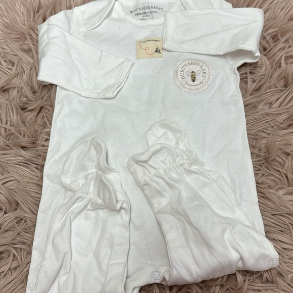 Burt’s Bees Baby Clothing - Picture 3 of 4
